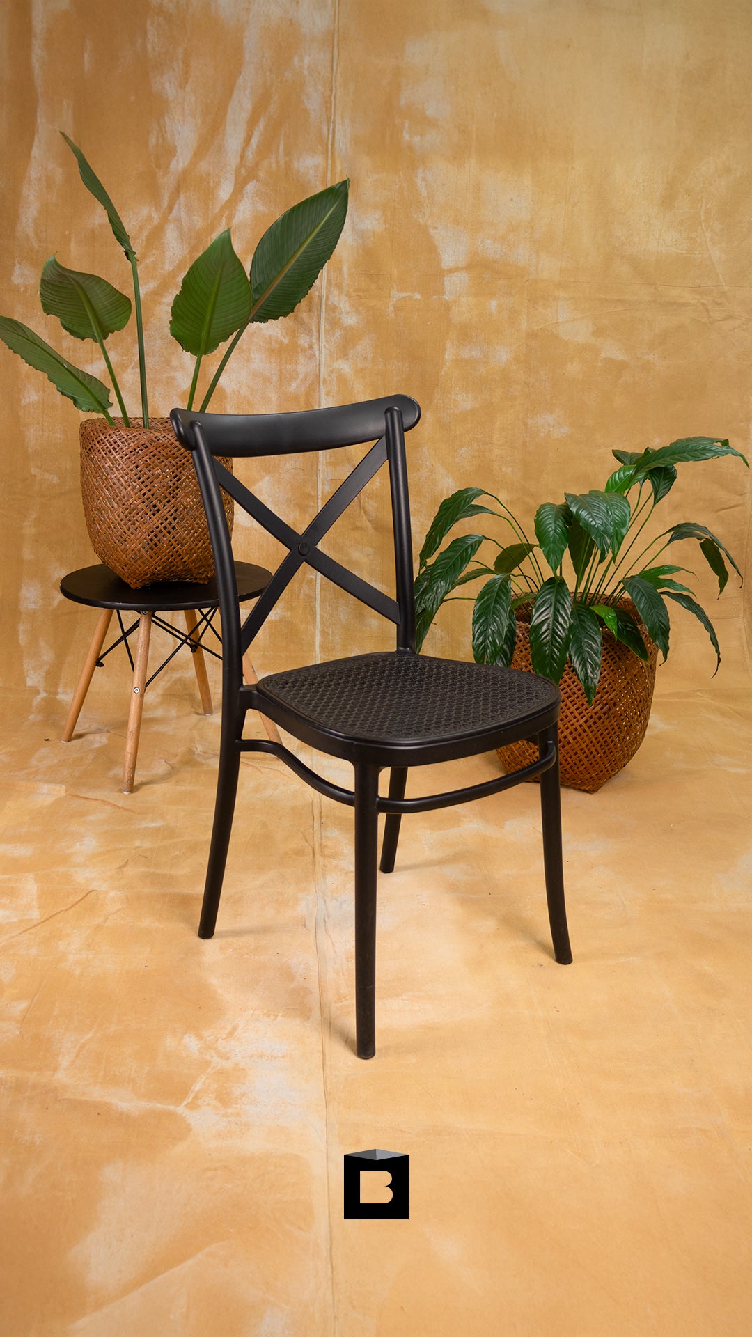 SILLA DKR BOTONES TIPO EAMES BLANCA BOXBIT